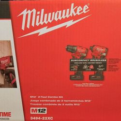 New  Milwaukee Drill Set