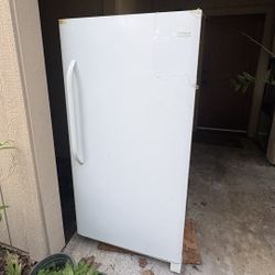 Frigidaire FREEZER 
