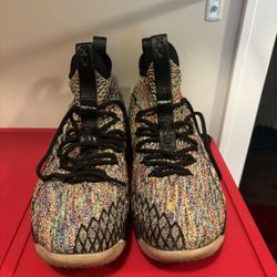 LeBron 15 