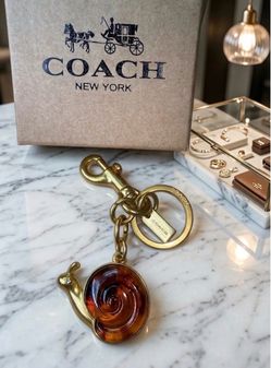 Coach Vintage Amber Resin Snail Bag Charm & Keychain NIB no tag Rare