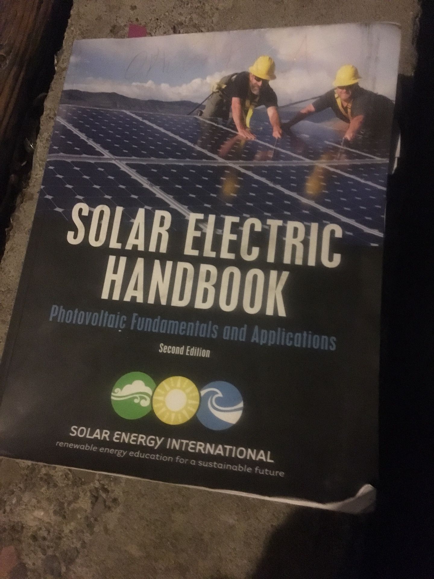 Solar electric handbook photovoltaic fundamentals and applications
