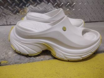 Women's platform sandals size 8.5