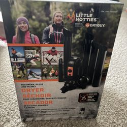 BRAND NEW Little Hotties Footwear Glove Helmet Dryer