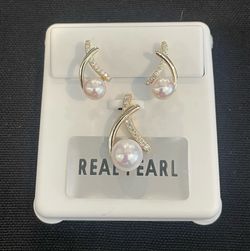 14k gold over 925 silver 0.75ctw Moissanite and real pearl earring and pendant set