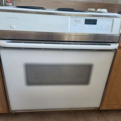 Free Working stove -  Pickup In Renton