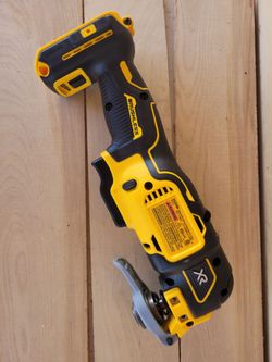Dewalt 20v XR 3speed Oscillating Multi Tool DCS356...$100 PRECIO FIJO_FIRM PRICE