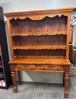 2 piece hutch