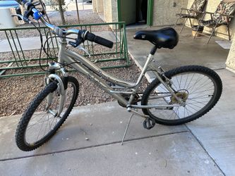 26” Schwinn Hybrid Bike