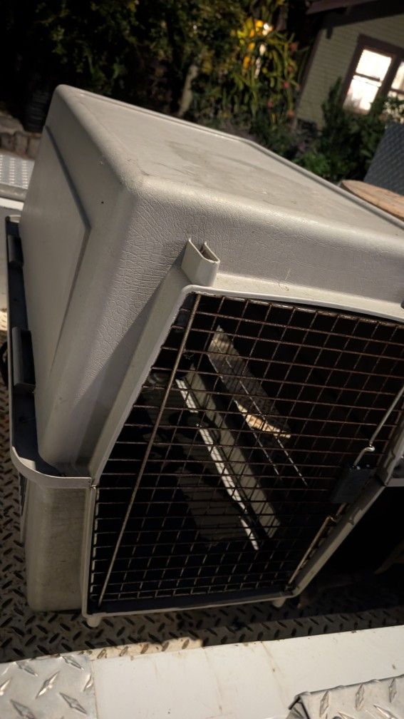 Medium/Large Dog Crate Animal Kennel House Training Cage