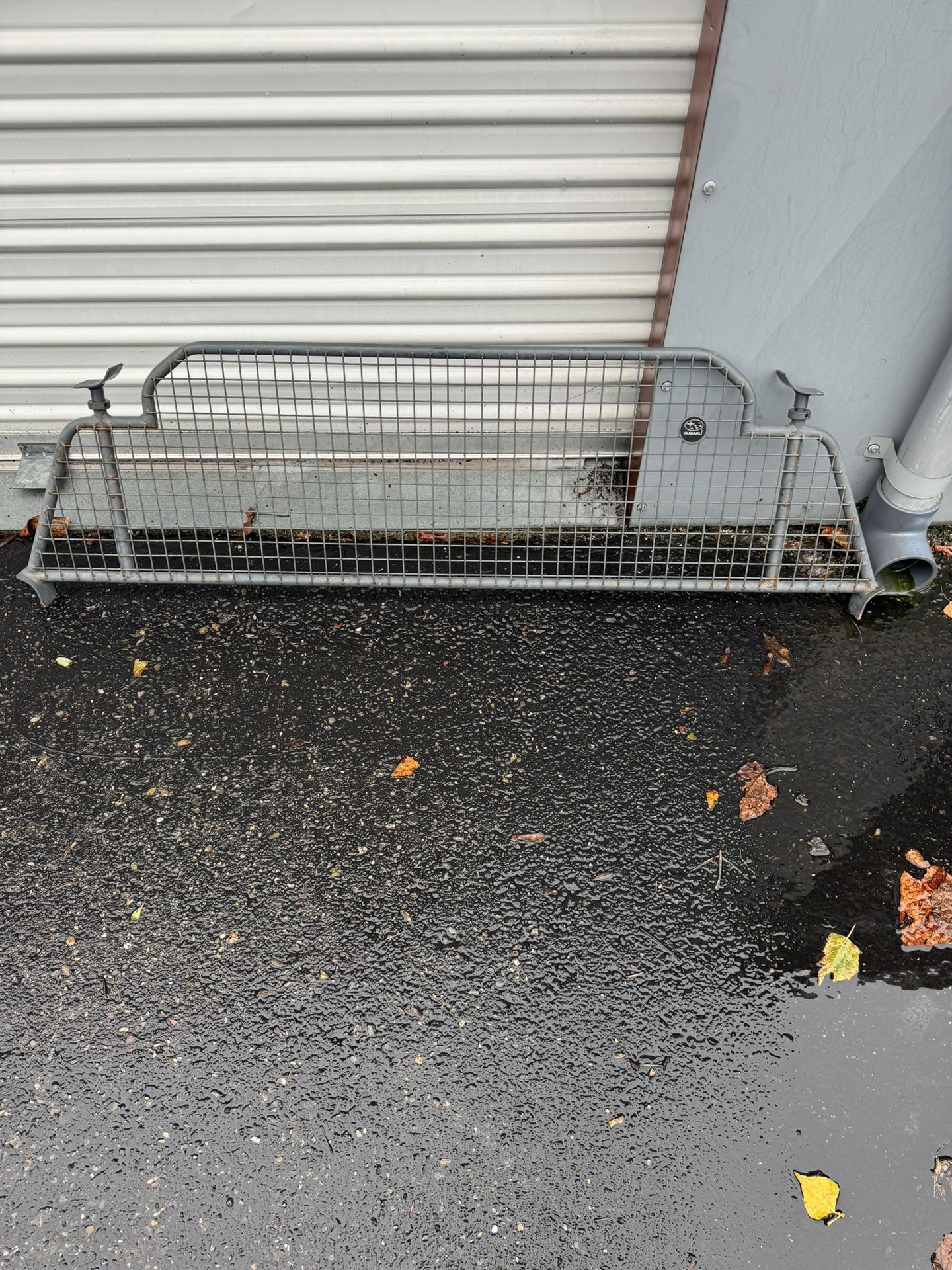 SUBARU OEM pet Barrier