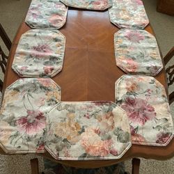 Reversible Floral Placemats (8), Make Your Thanksgiving And Christmas Table Beautiful!