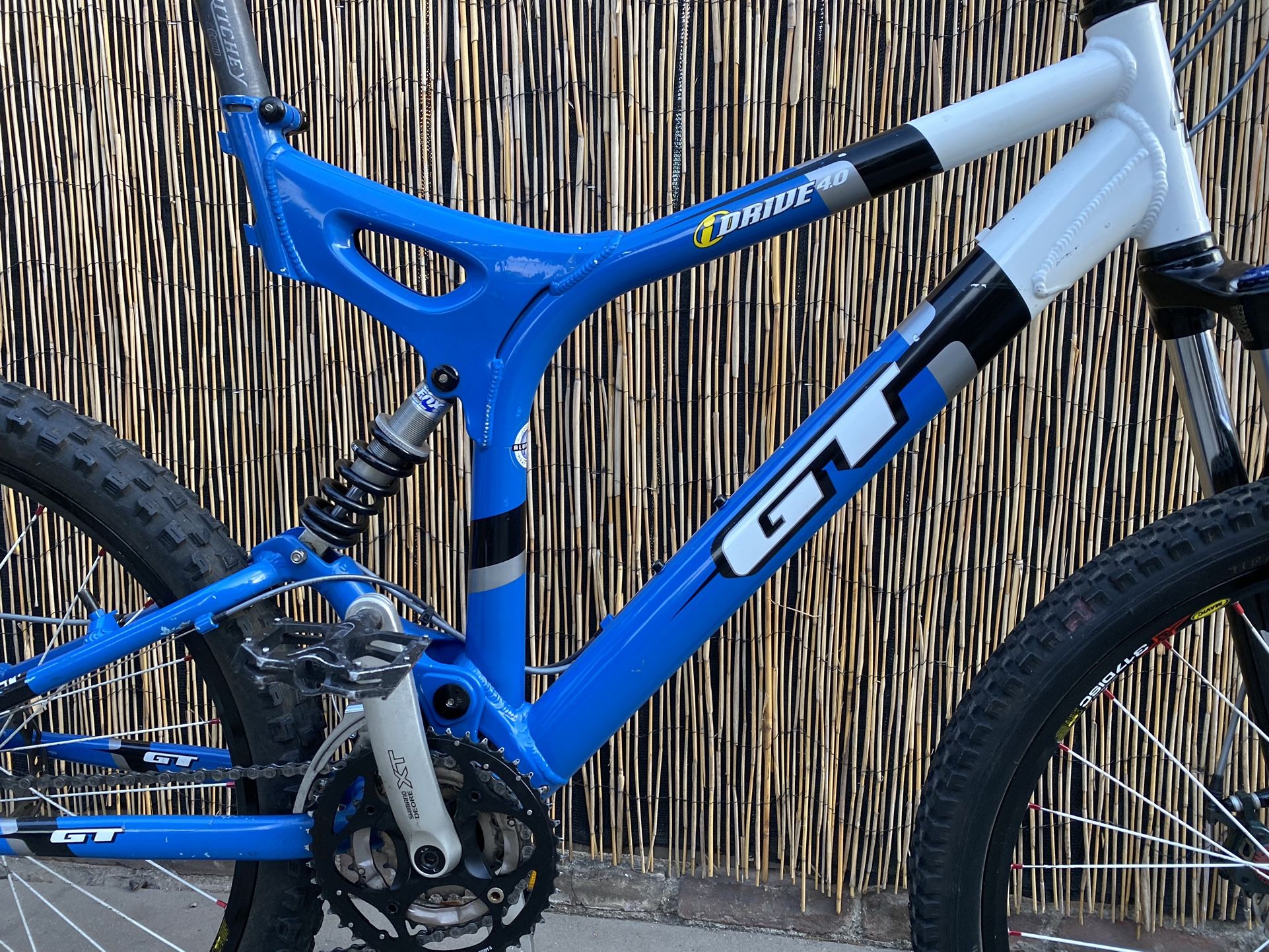 XL GT iDrive 4.0 Full Suspension Mtn Bike for Sale in Santa Ana