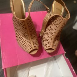 Women’s Heels 