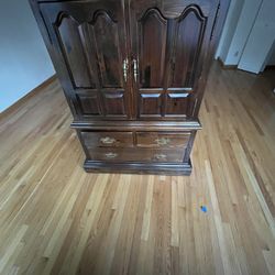 Dresser