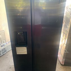 New  Samsung Refrigerator Counter Depth 