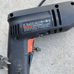 Electric drill w/key. Works great