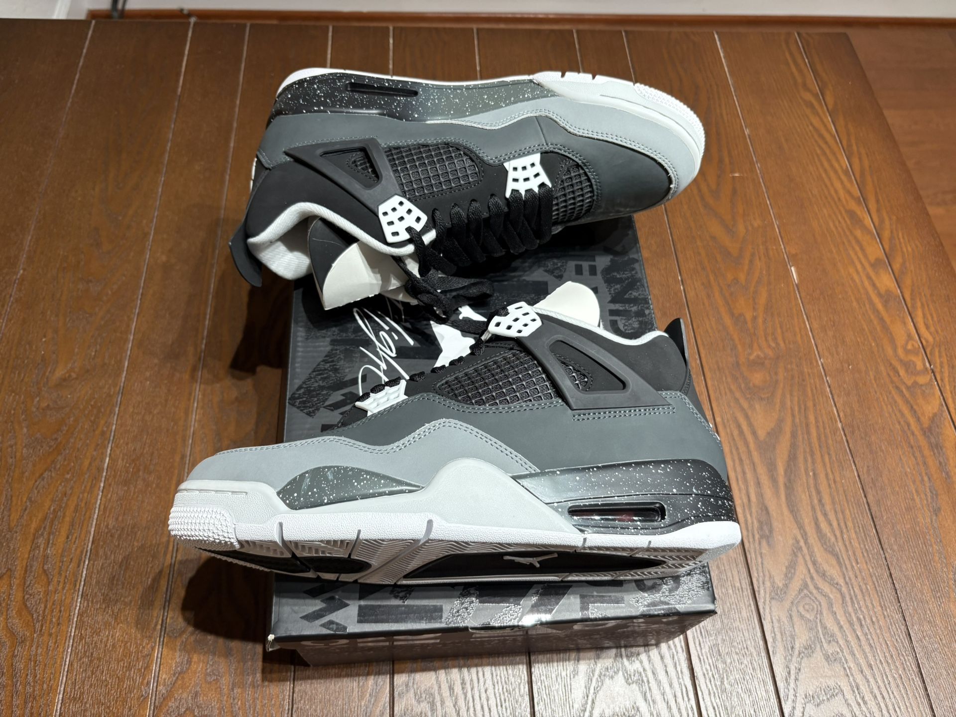 Jordan 4 Fear Size 11(BRAND NEW)