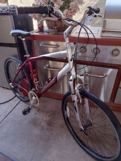 BIKE SPECIALIZED EXPEDITION TIRES SIZE 26 FRAME SIZE MEDIUM