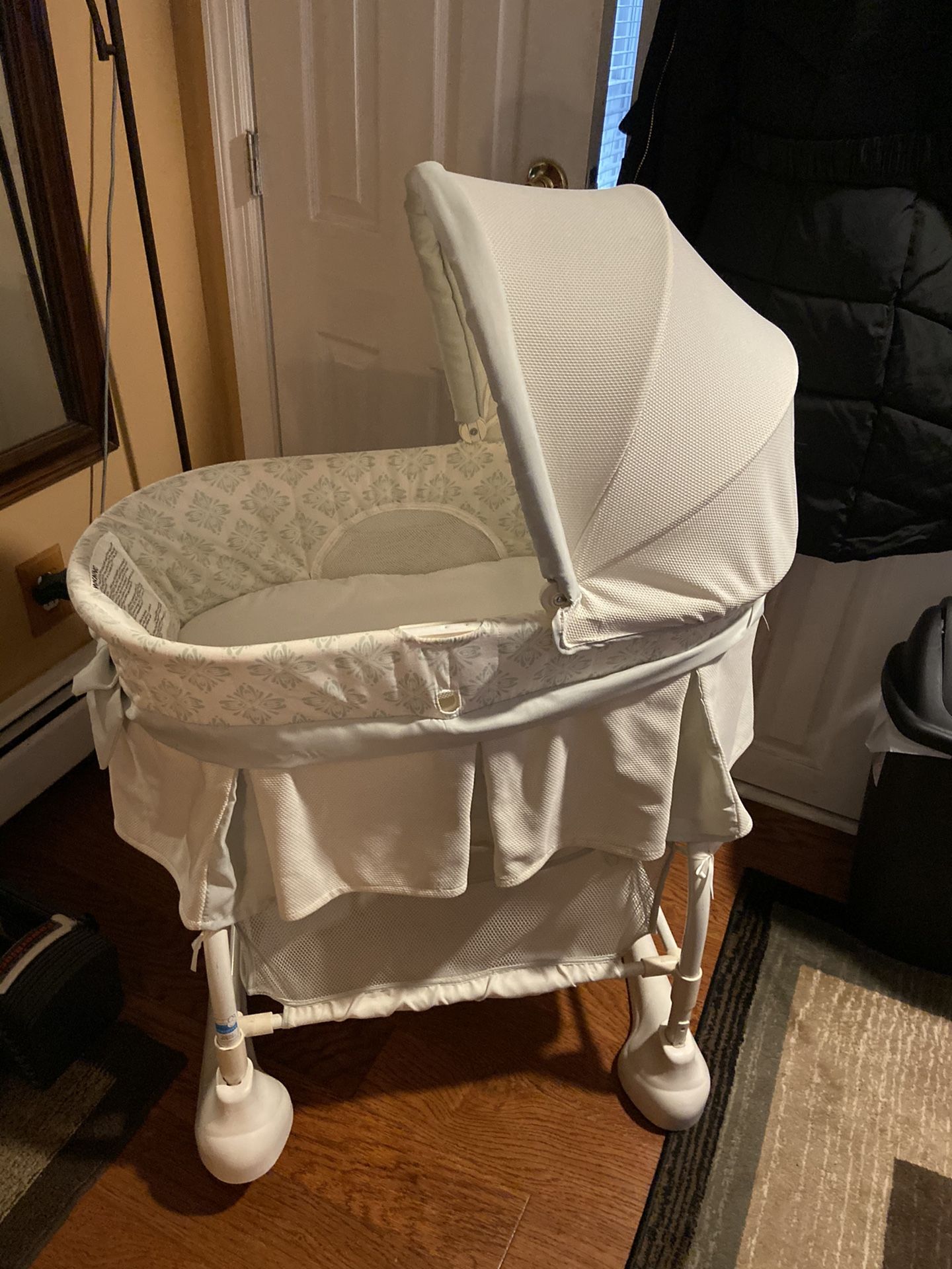 Bassinet crib