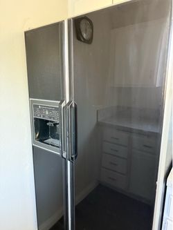 Refrigerator & stove