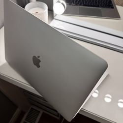 2020 MACBOOK AIR