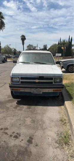 Chevrolet S-10 Pickup Truck
