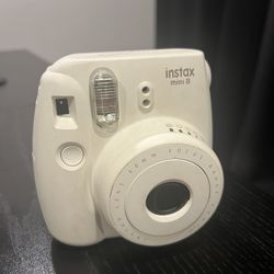 Insta Max 8 with case