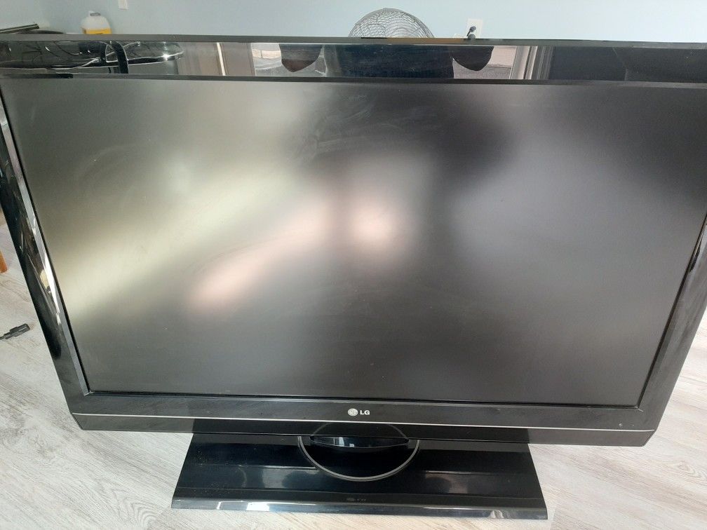 LG 42 inch tv