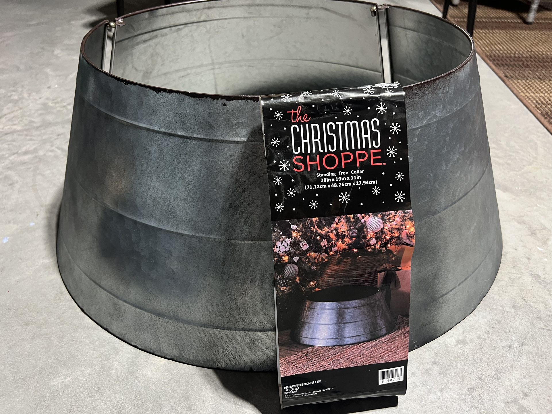 REDUCED Decorative Christmas tree ring