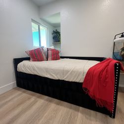 Twin Trundle Day Bed