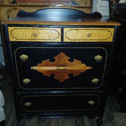 Antique Chest Of Drawers 