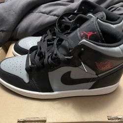 Jordan 1 Mid Shadow
