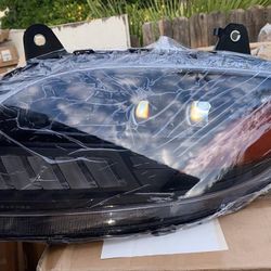 International Lt625 Headlights Fits 2018-2023