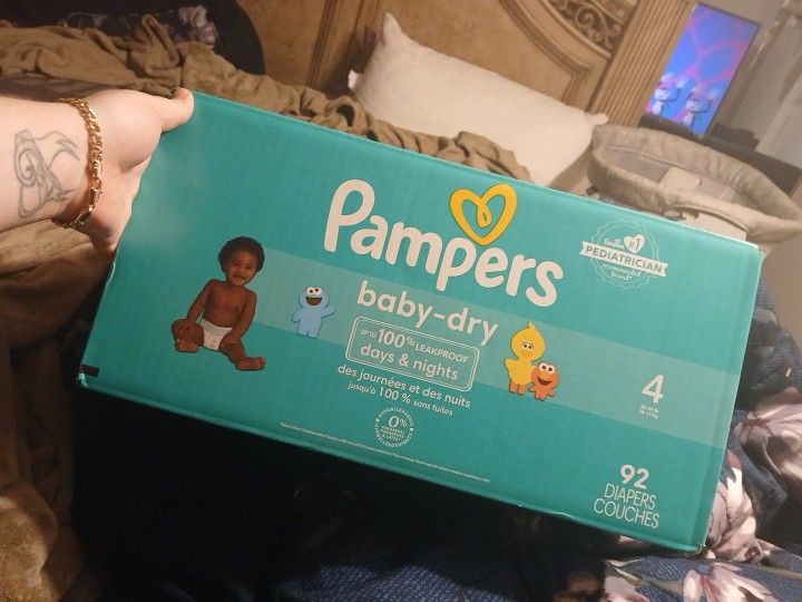 Pampers Size 4