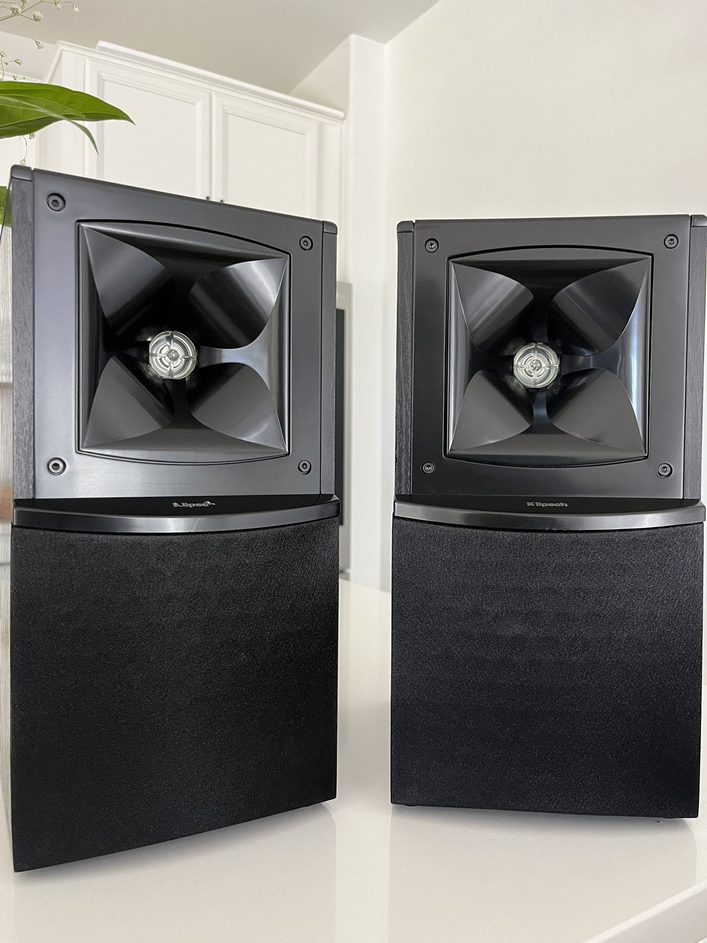 Klipsch VB-15 Bookshelf Speakers