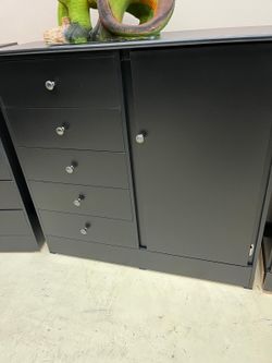 Black compressed wood baby wardrobe