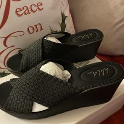Size 9m And 8m 