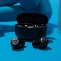 JBL Waterproof Noise Canceling Headphones 