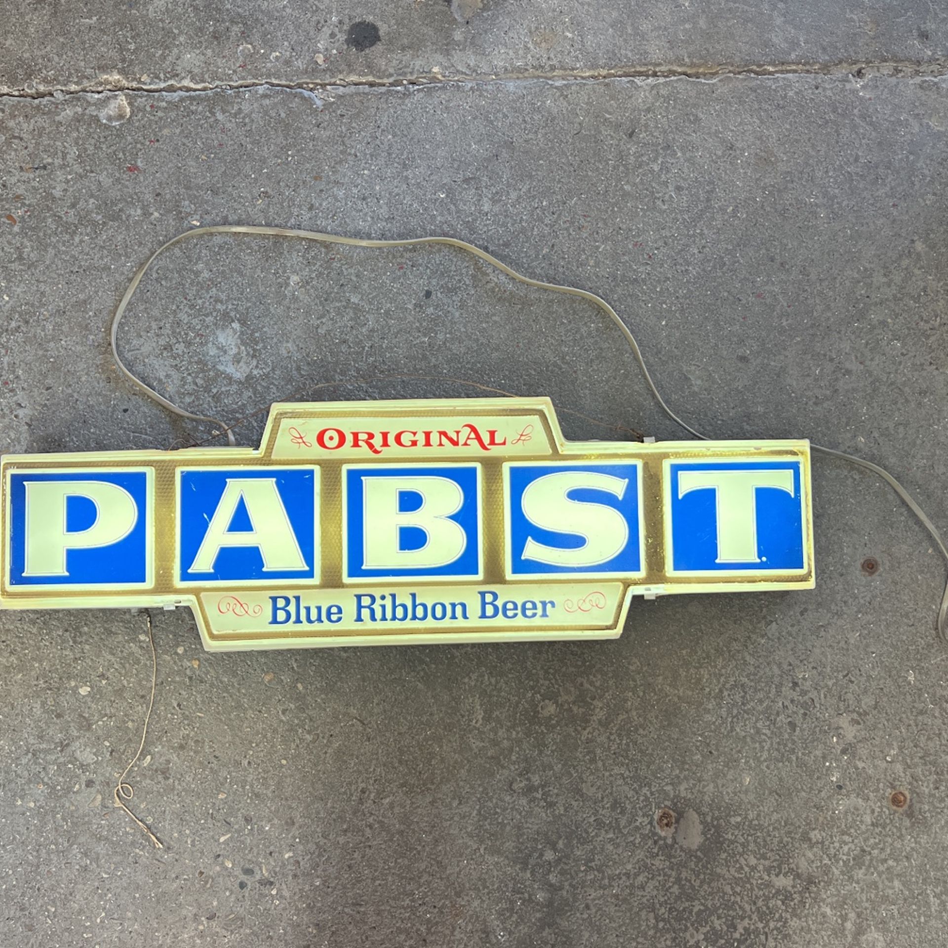 Pabst Blue Ribbon Lighted Beer Sign Rare!