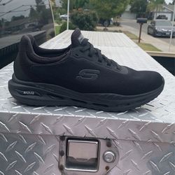 Skechers