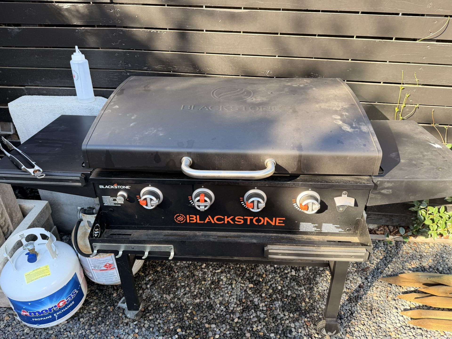 4 Burner Blackstone With Cover