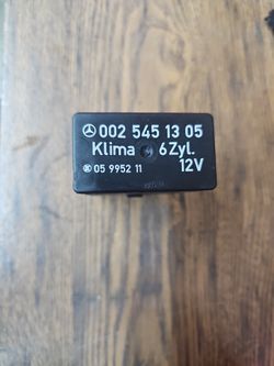 002 545 13 05 A/C & Cut-off Relay