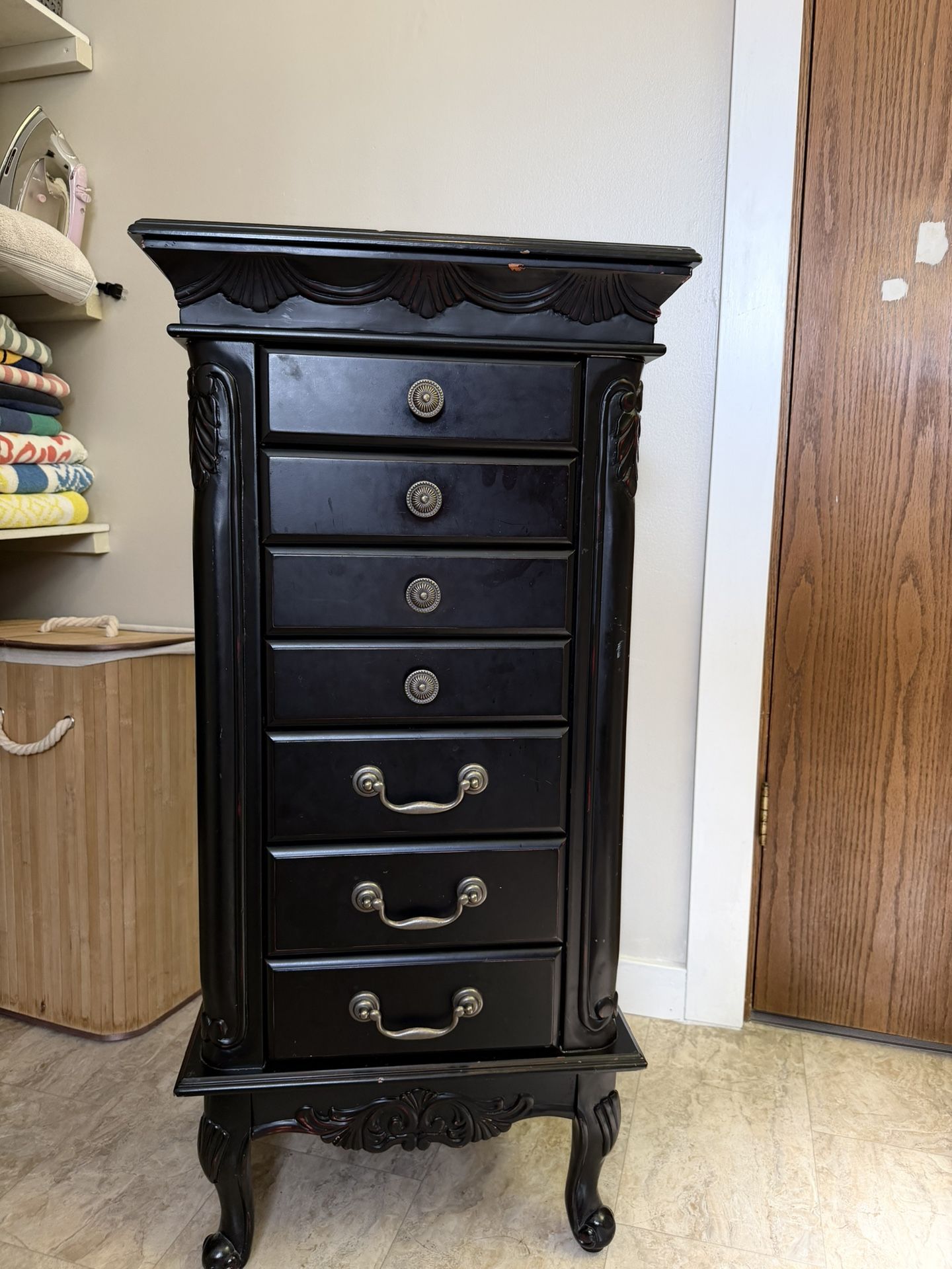 Freestanding Jewelry Case Cabinet