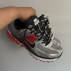 Nike Vomeros 9M 