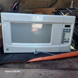 G E Microwave 