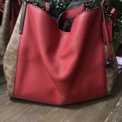 Dalton Bag 31  with signature Canvas blocking