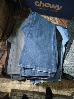 16 Pairs Of New And Used Women's Size 18 Pants 