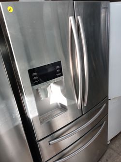 Samsung stainless steel four-door french door refrigerator - Free delivery