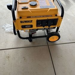 NEW! NEW! NEW! / 4000- Watt Gas Powered Portable Generator with Idle Control, Covered Outlets and CO Protect -DXGNR4000
