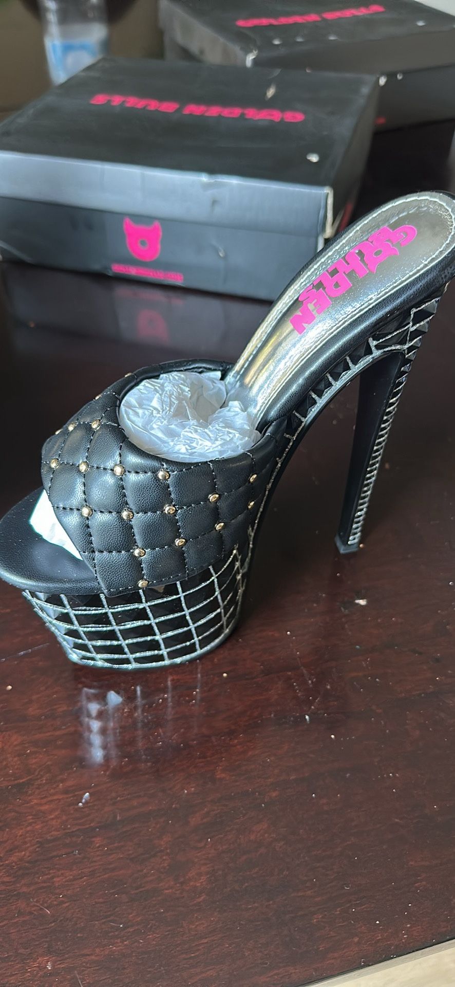 Big Holiday Discount 20.00$ Brand New